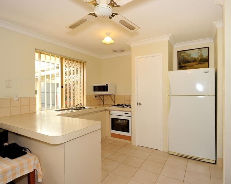 7 Minigwal Loop, Waikiki WA 6169, Waikiki - Thumbnail 2