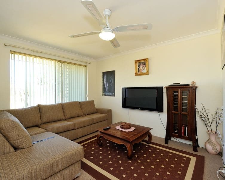 7 Minigwal Loop, Waikiki WA 6169, Waikiki - Thumbnail 3