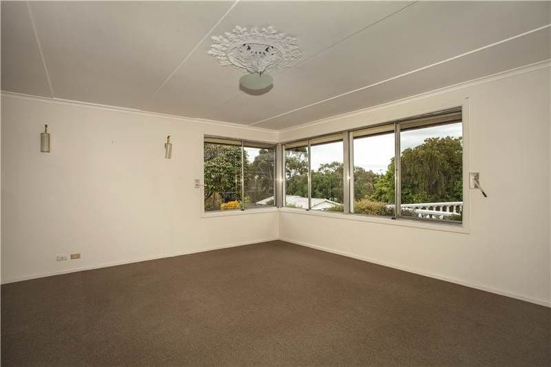 10 Melrose Street, LARA VIC 3212, Lara - Thumbnail 2