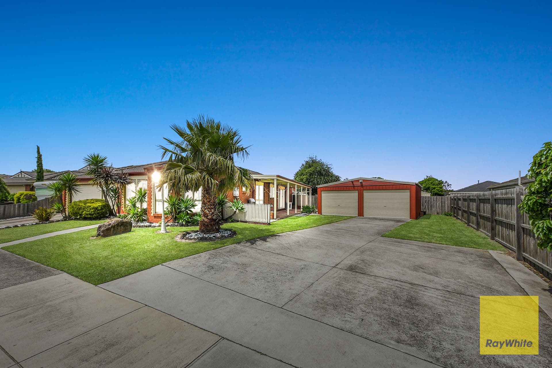 43 Josephine Avenue, Cranbourne North VIC 3977, Cranbourne North - Thumbnail 2