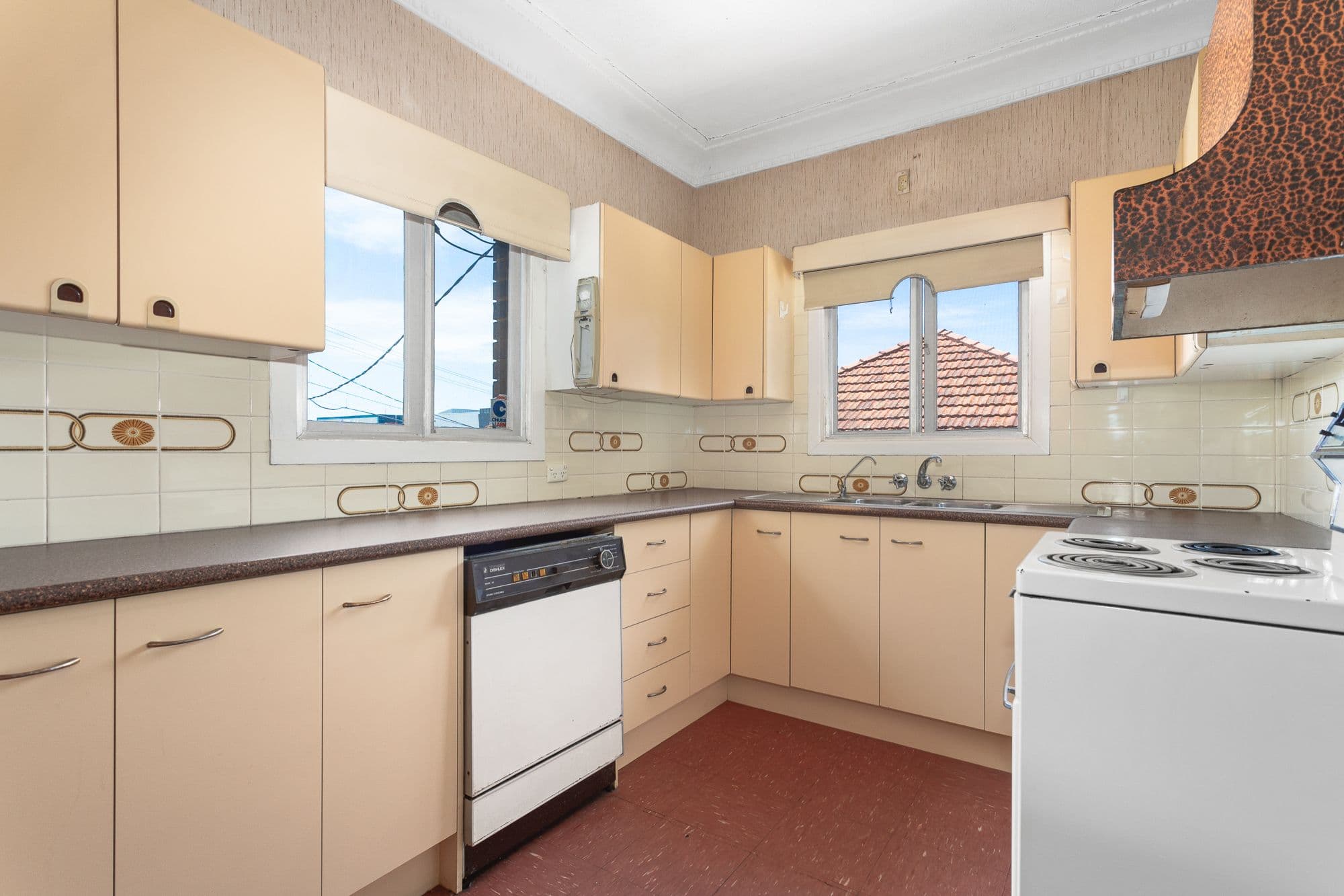16 Bouchard Street, Chermside QLD 4032, Chermside - Thumbnail 7