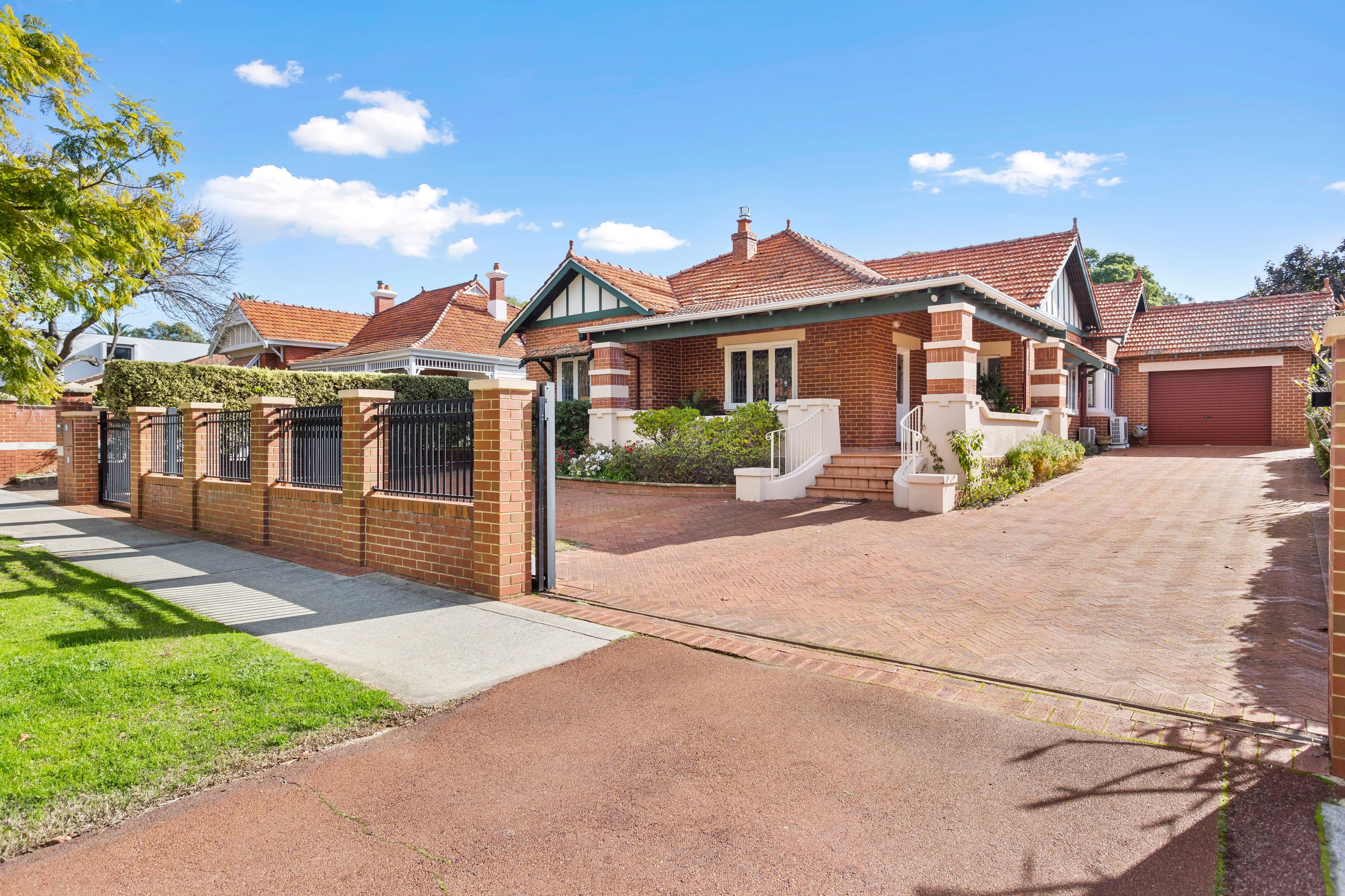 35 Hillway, Nedlands WA 6009, Nedlands - Image 1
