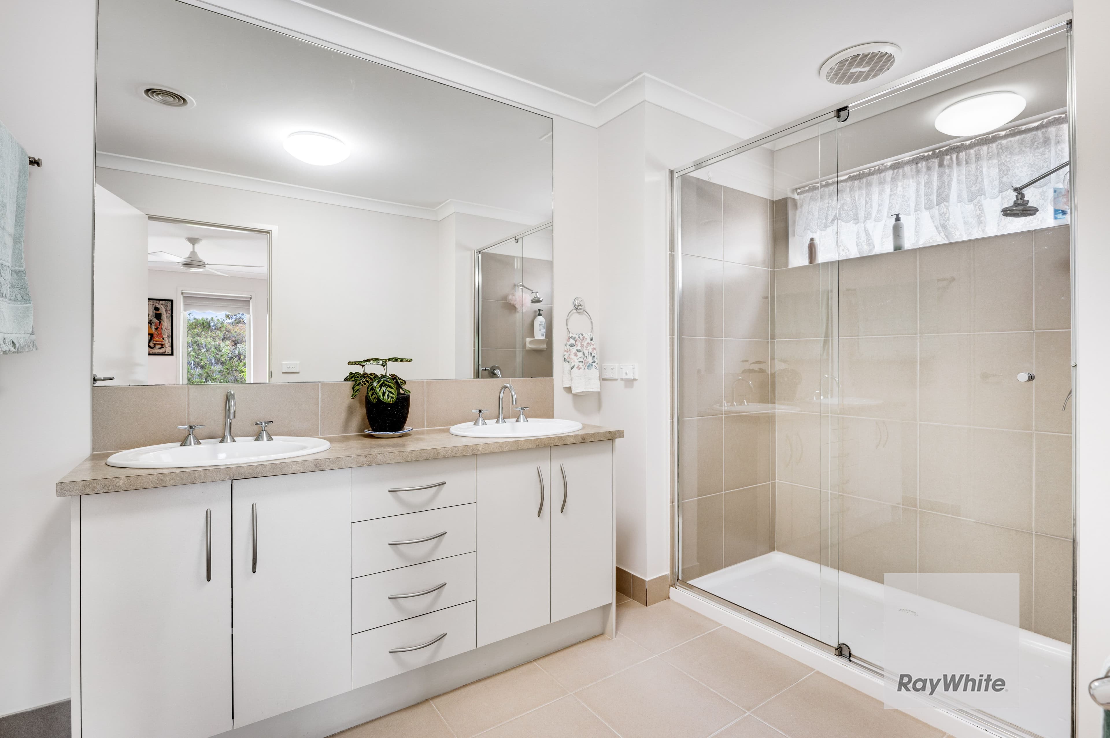 1 Marjon Court, Attwood VIC 3049, Attwood - Thumbnail 4