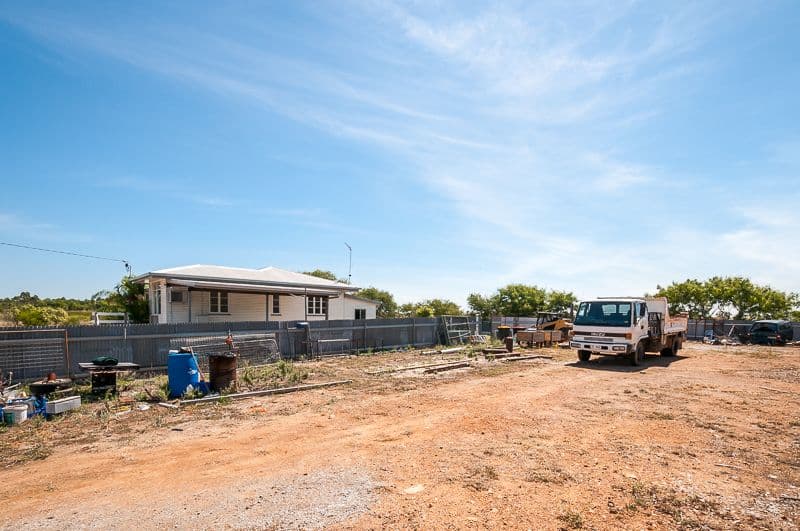 26 Mylne Street, West Gladstone QLD 4680, West Gladstone - Thumbnail 3