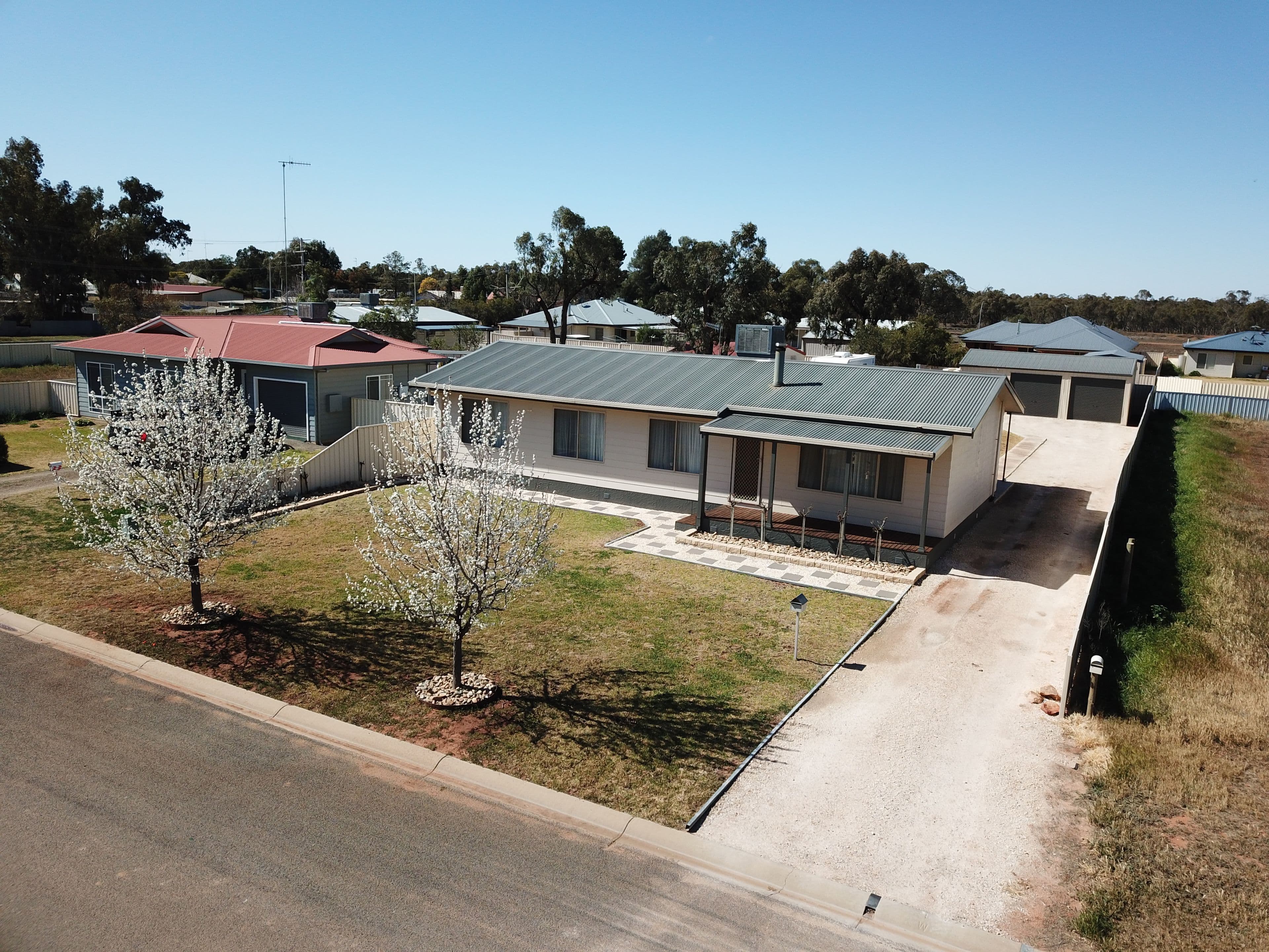 26 Moore Street, Hillston - Image 1