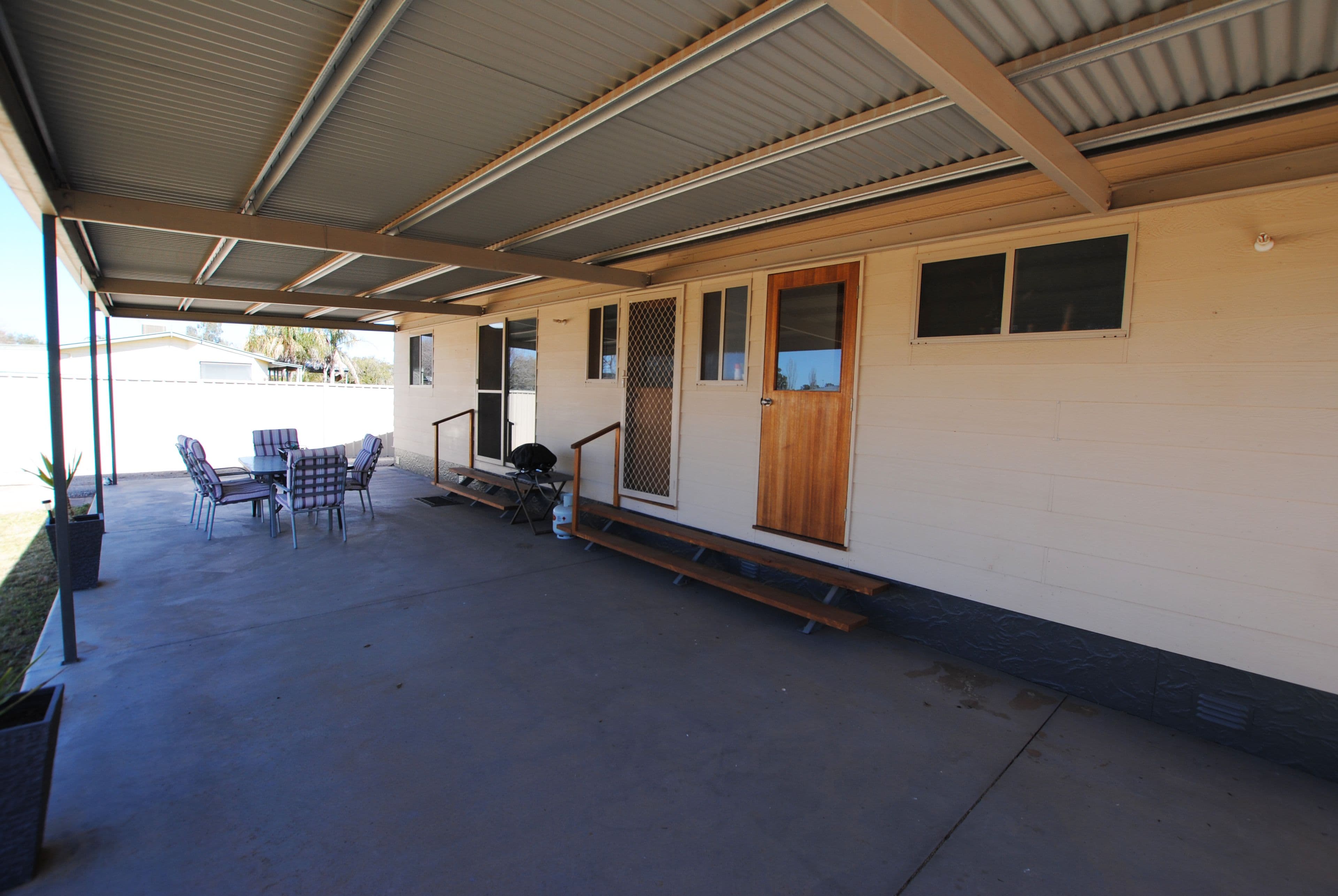26 Moore Street, Hillston - Thumbnail 4