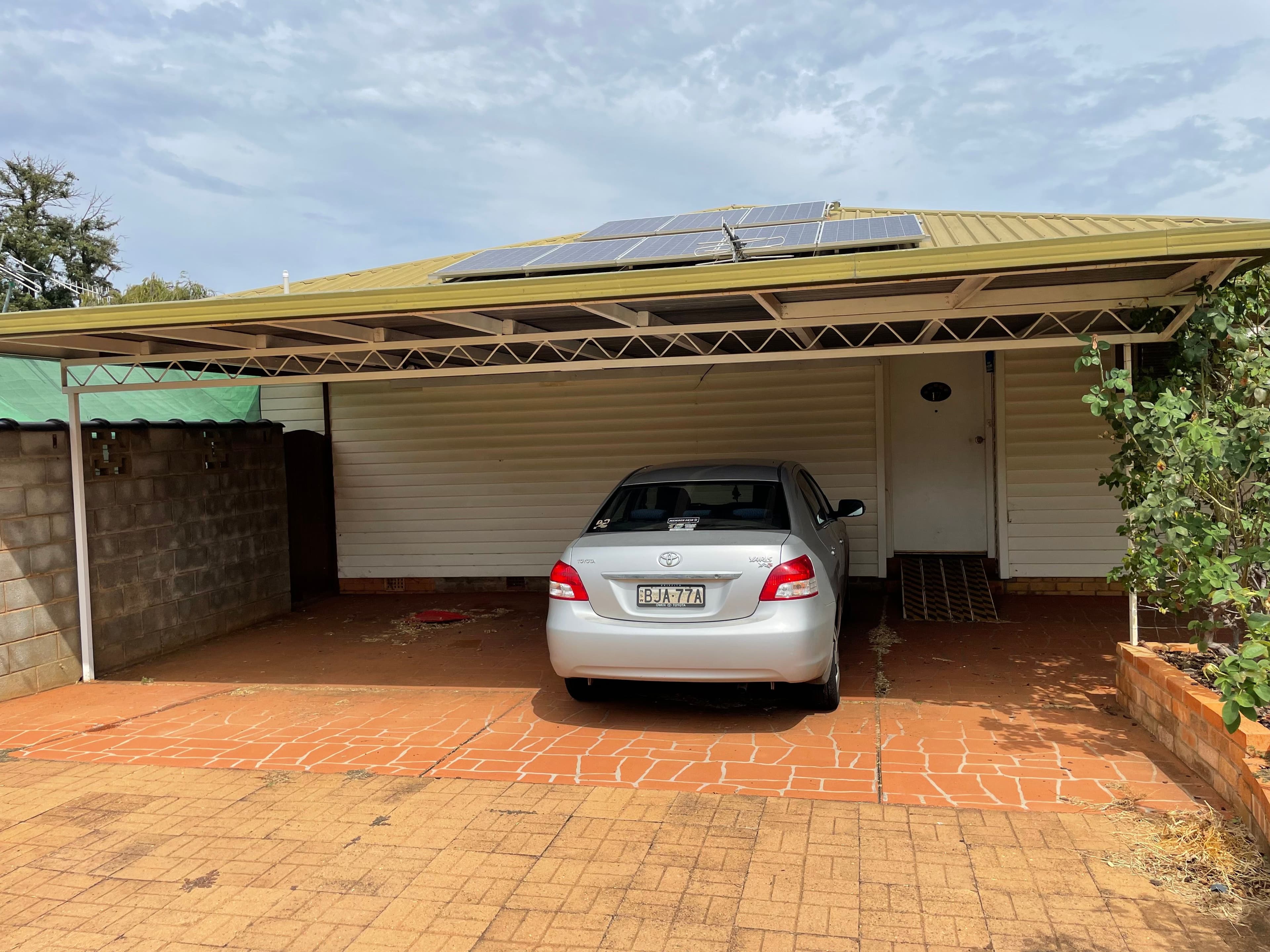 17 Lawson Crescent, Griffith NSW 2680, Griffith - Thumbnail 2