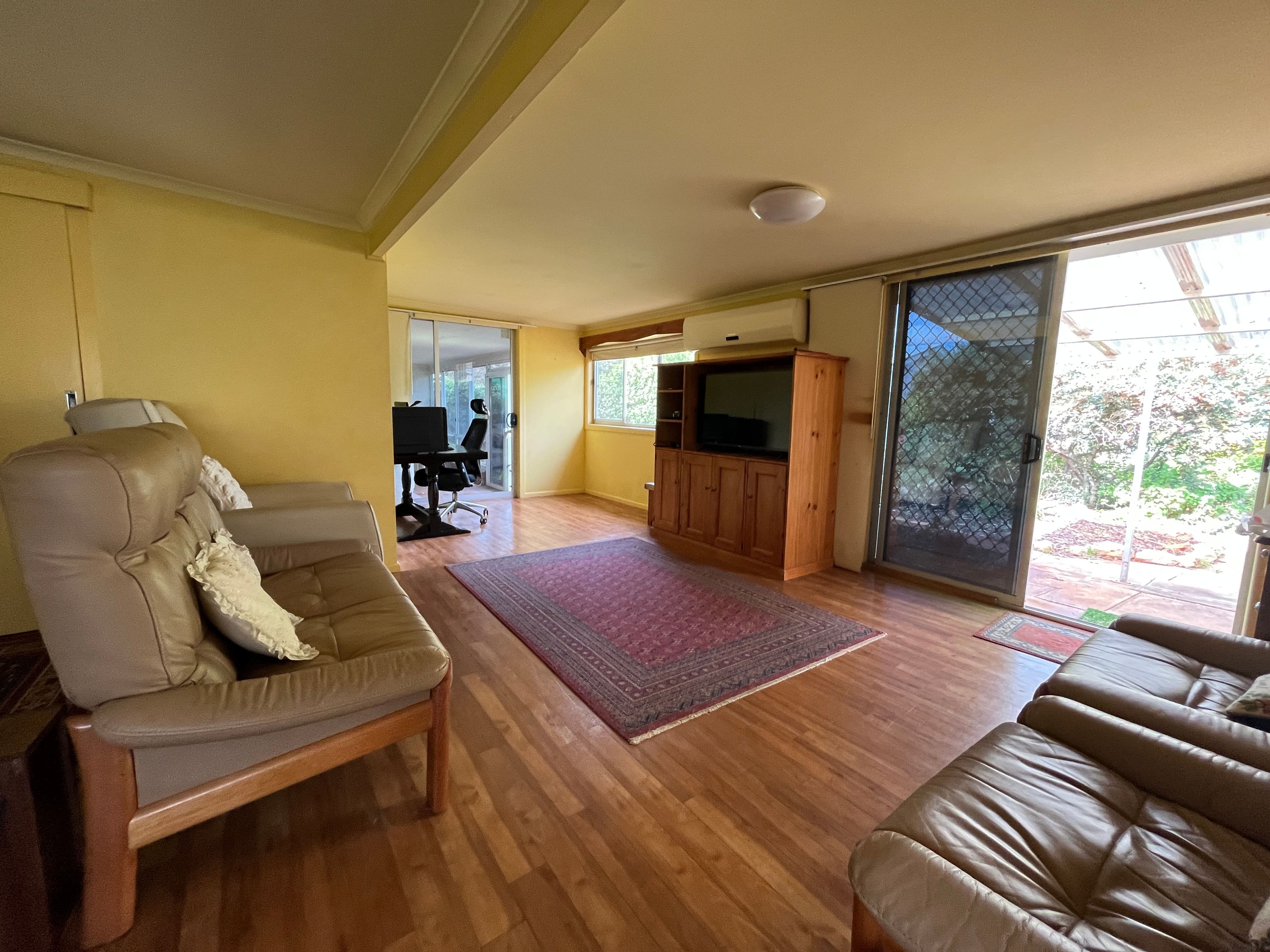 17 Lawson Crescent, Griffith NSW 2680, Griffith - Thumbnail 3