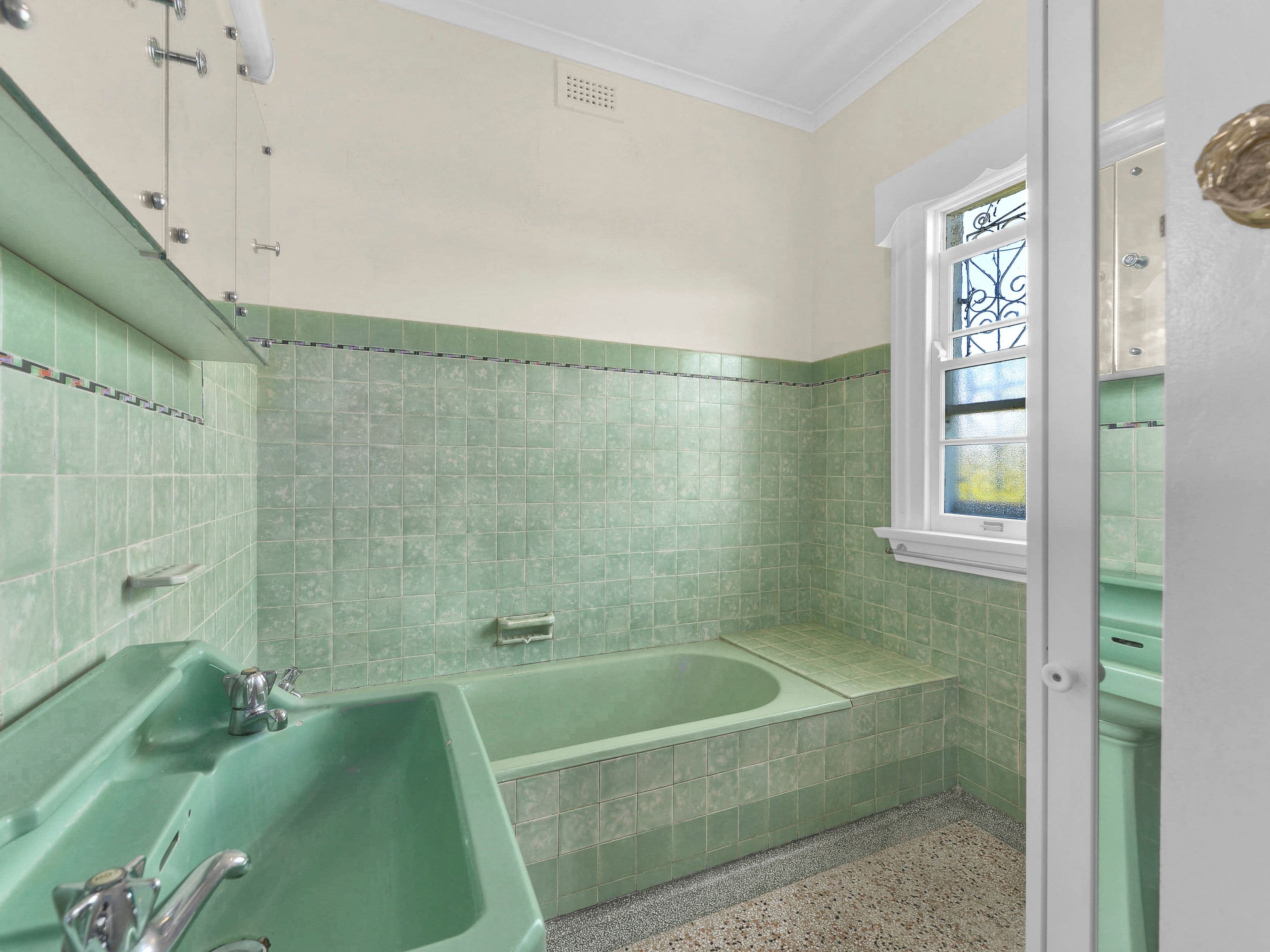 76 Glenlyon Drive, Ashgrove QLD 4060, Ashgrove - Thumbnail 7