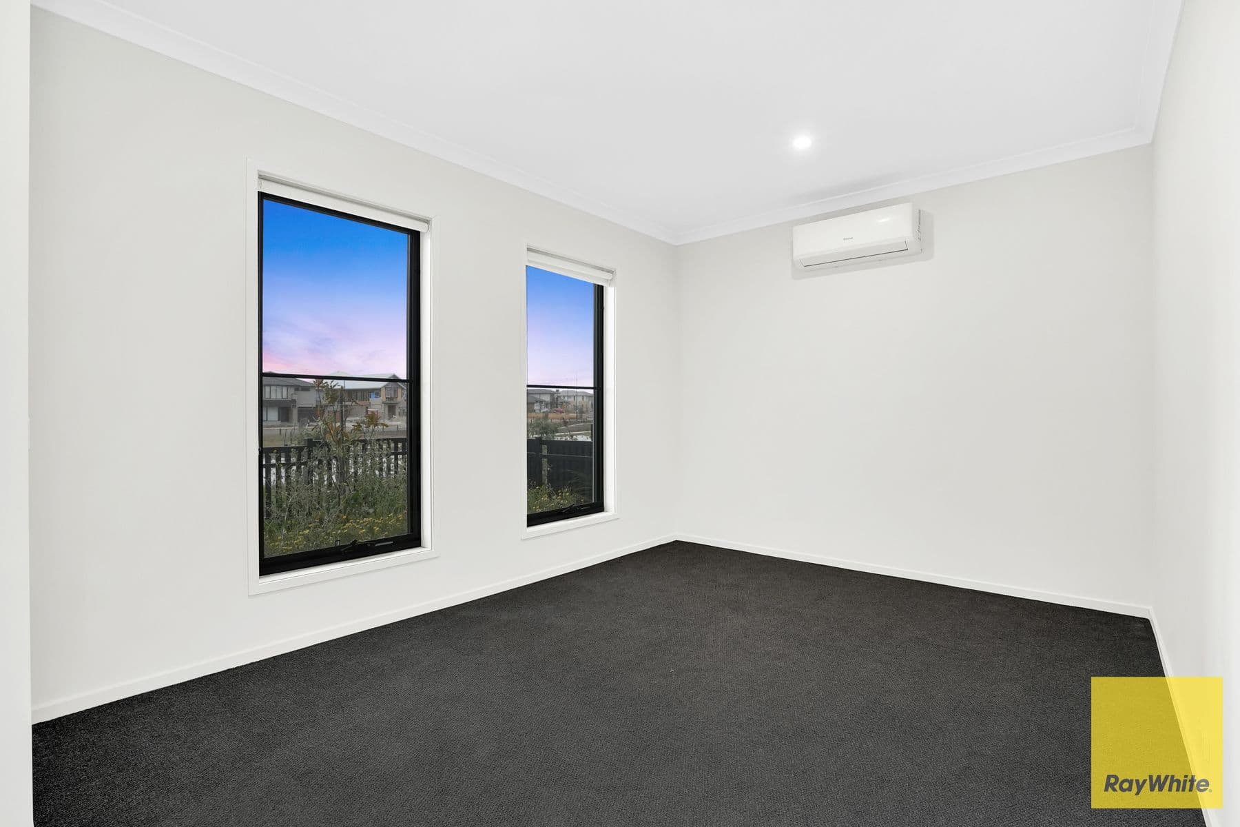 9 Sunflower Walk, BONNIE BROOK VIC 3335, Bonnie Brook - Thumbnail 2