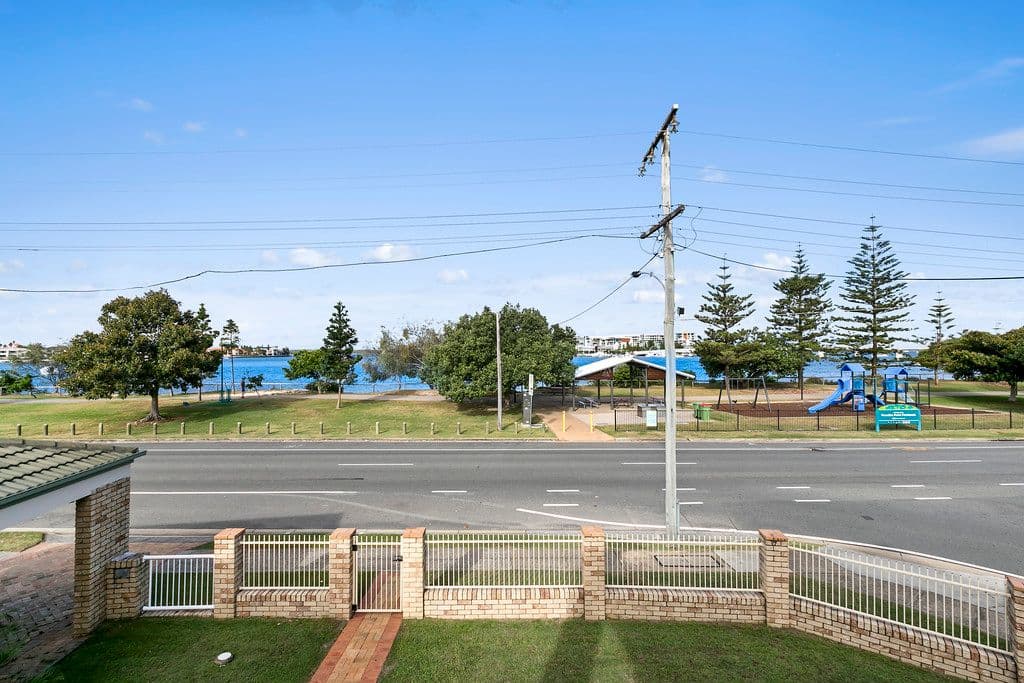 64 The Esplanade, Paradise Point QLD 4216, Paradise Point - Thumbnail 6