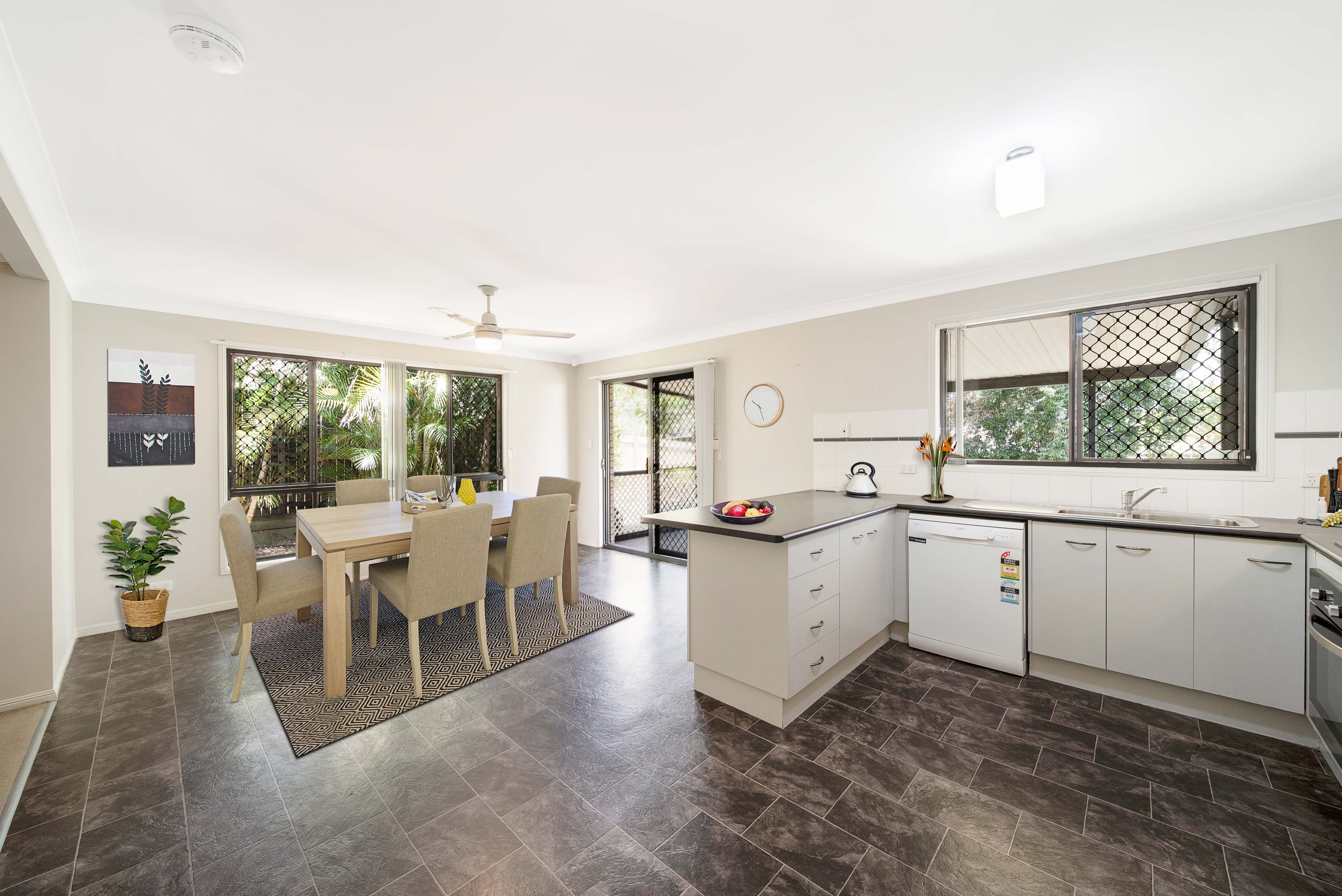 1 Essex Place, Heritage Park QLD 4118, Heritage Park - Thumbnail 2