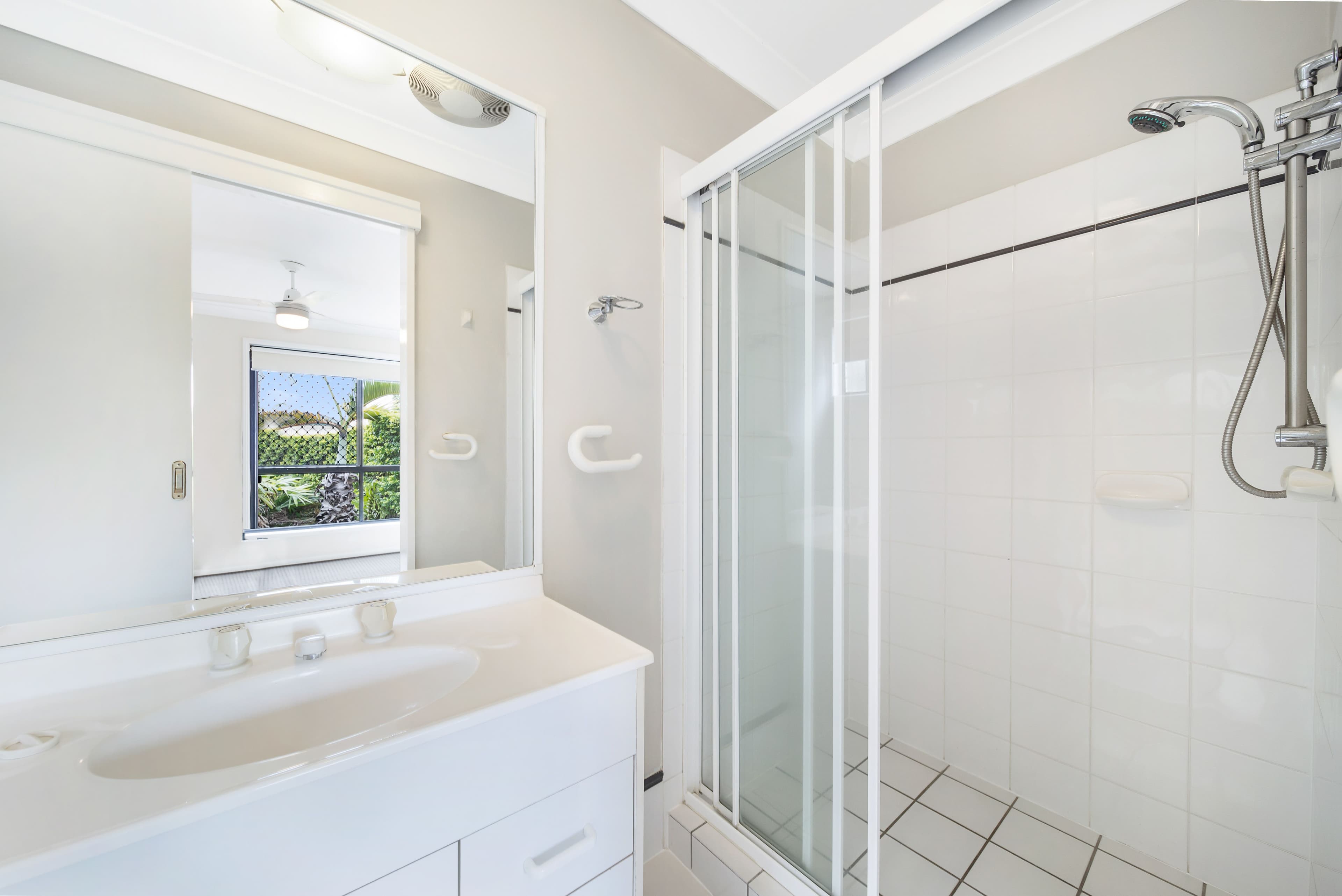 1 Essex Place, Heritage Park QLD 4118, Heritage Park - Thumbnail 5