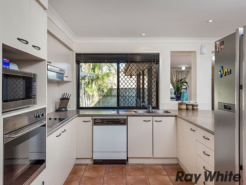 6 Earls Court, Calamvale QLD 4116, Calamvale - Thumbnail 3