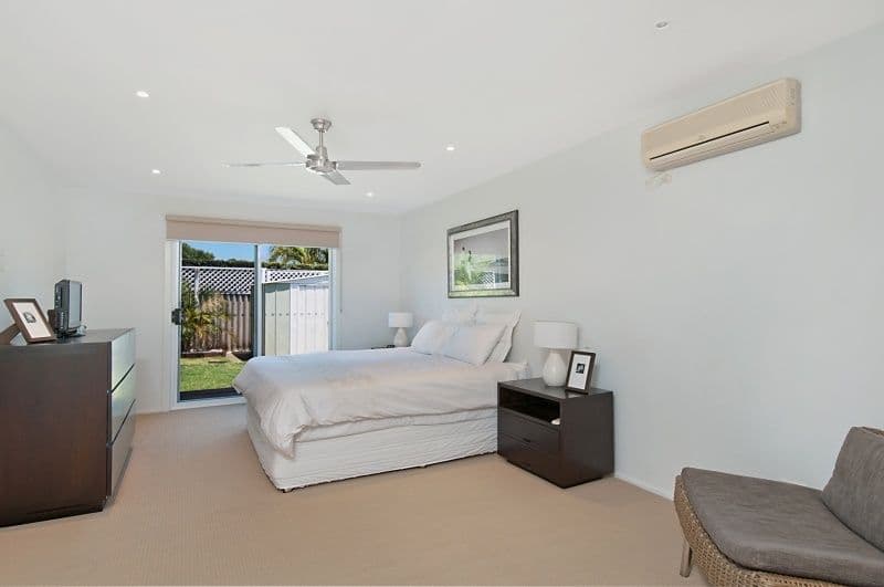 13 Port Drive, MERMAID WATERS QLD 4218, Mermaid Waters - Thumbnail 4