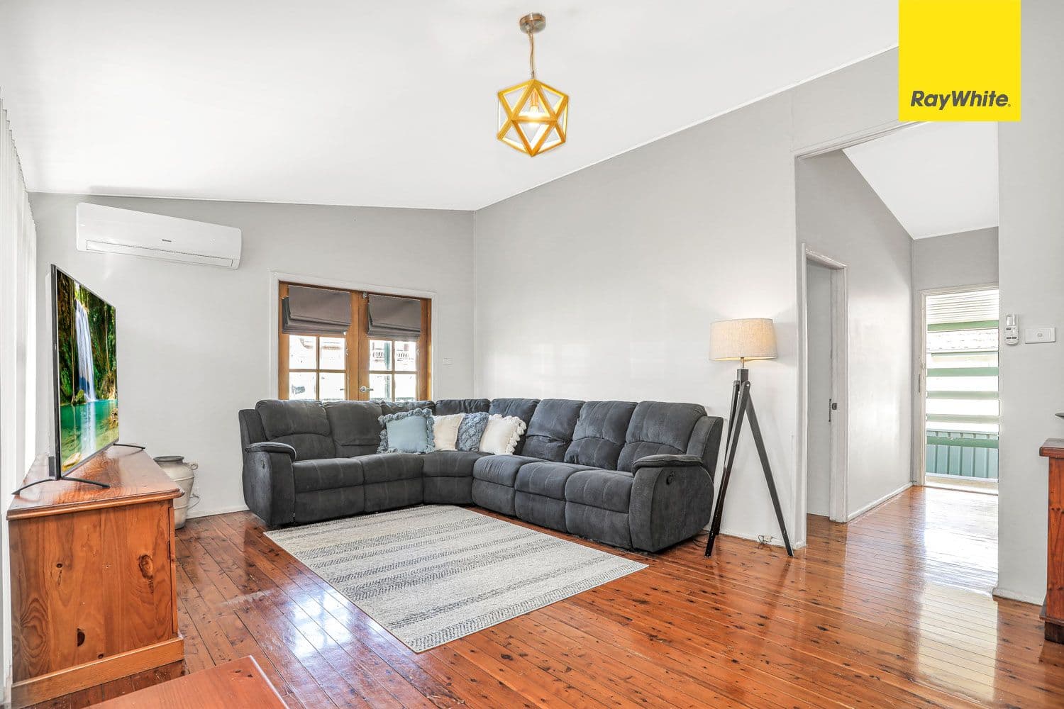 17 Kay Street, Blacktown NSW 2148, Blacktown - Thumbnail 2