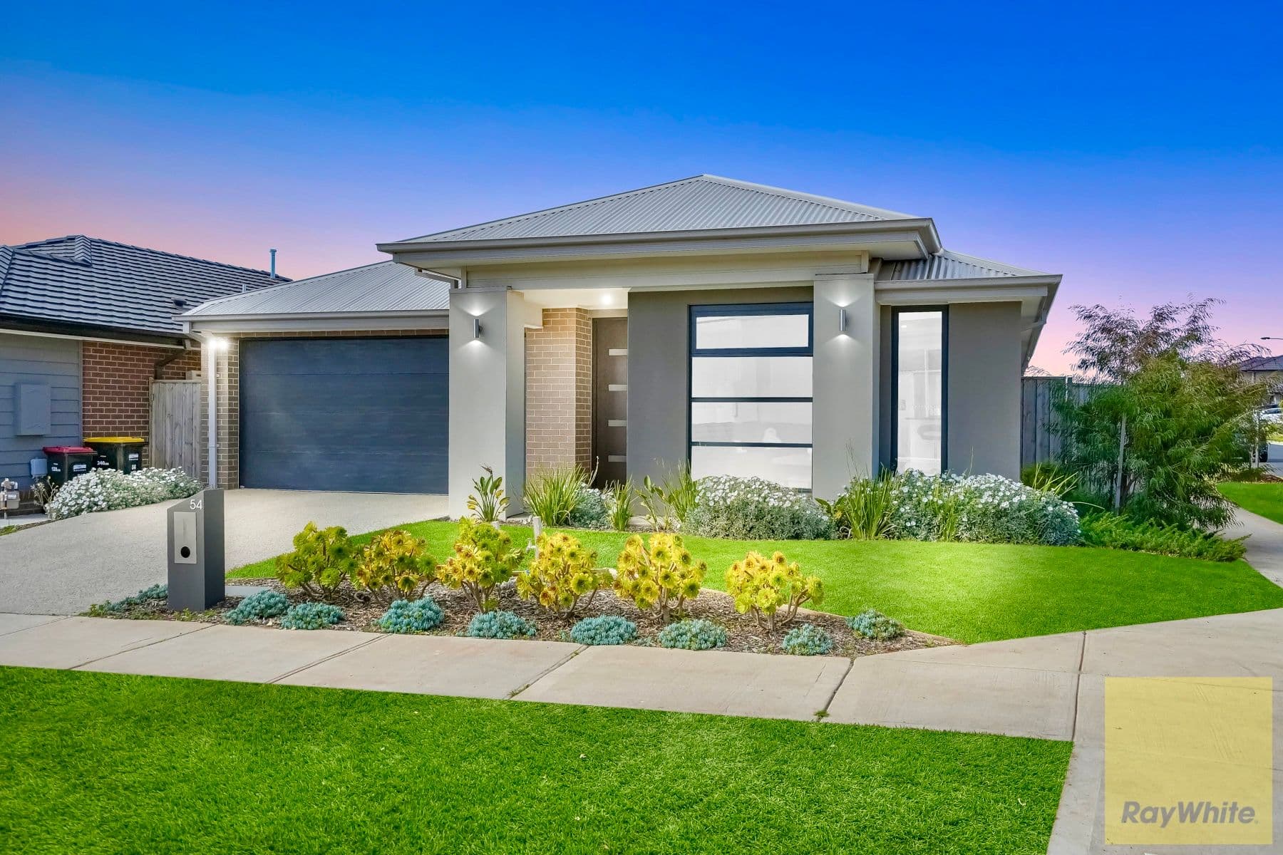 54 Warrigal Drive, AINTREE VIC 3336, Aintree - Thumbnail 3