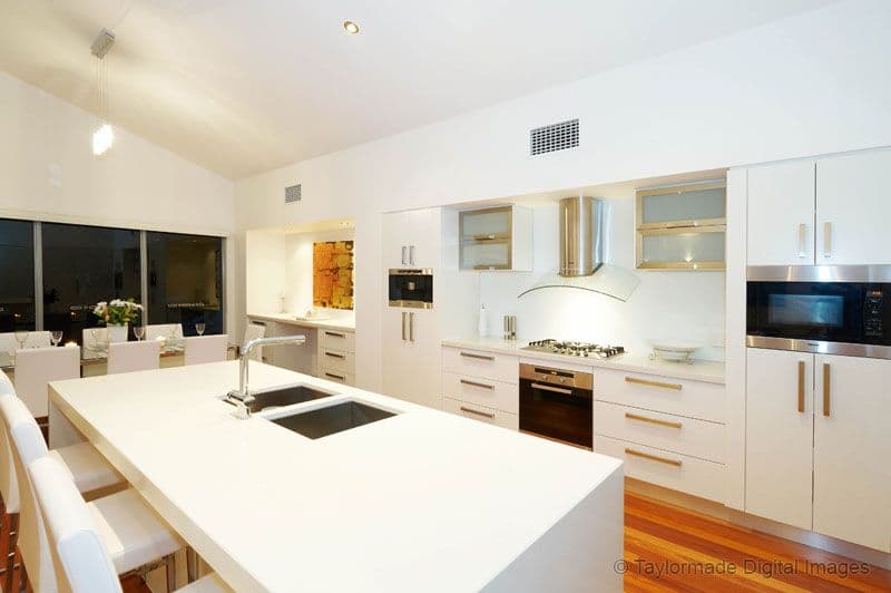 6 Albert Street, CAMP HILL QLD 4152, Camp Hill - Thumbnail 2