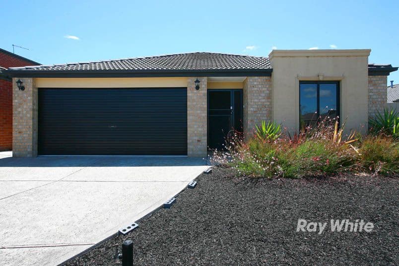 15 Osmington Circle, NARRE WARREN SOUTH VIC 3805, Narre Warren South - Image 1