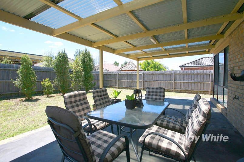 15 Osmington Circle, NARRE WARREN SOUTH VIC 3805, Narre Warren South - Thumbnail 3