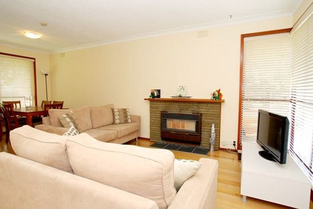31 Barrot Avenue, HOPPERS CROSSING VIC 3029, Hoppers Crossing - Thumbnail 4