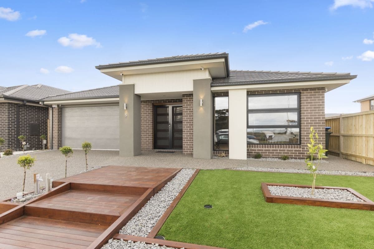 5 Swisscottage Place, Wyndham Vale VIC 3024, Wyndham Vale - Image 1