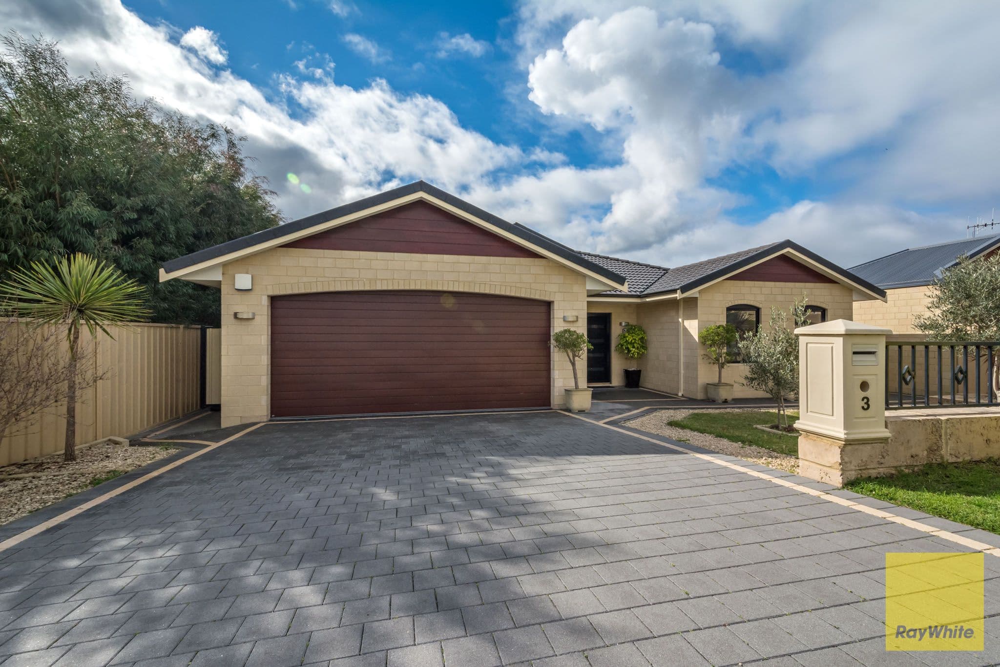 3 Pyrus Gardens, Yakamia WA 6330, Yakamia - Image 1