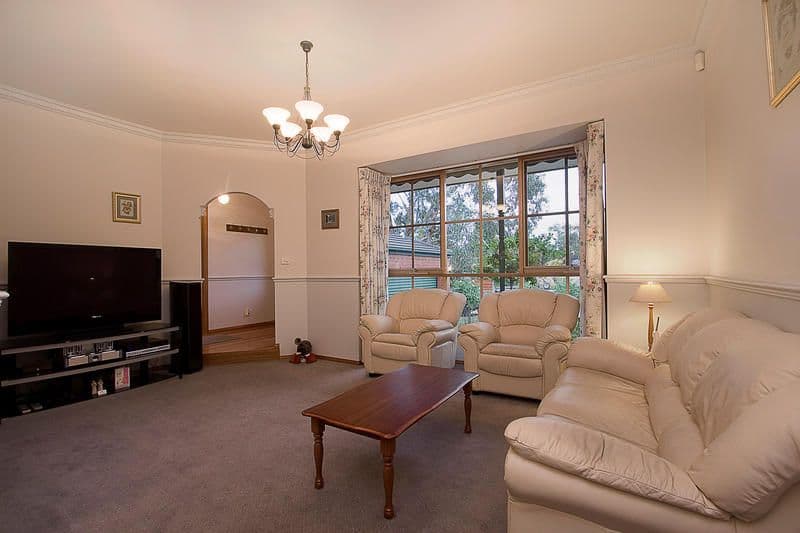 6 Woodview Place, KNOXFIELD VIC 3180, Knoxfield - Thumbnail 2