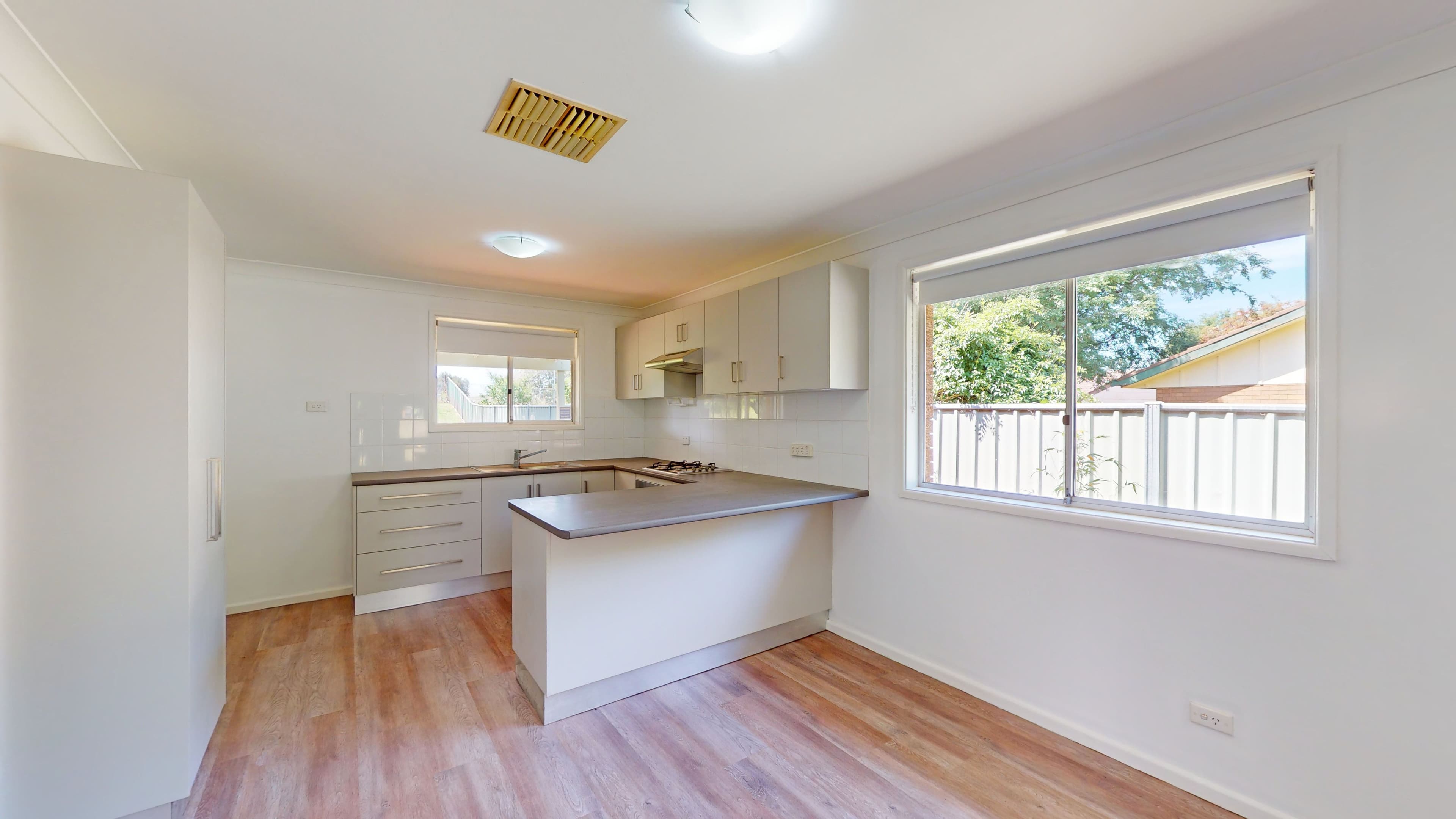 24 Springfield Way, Dubbo NSW 2830, Dubbo - Thumbnail 3