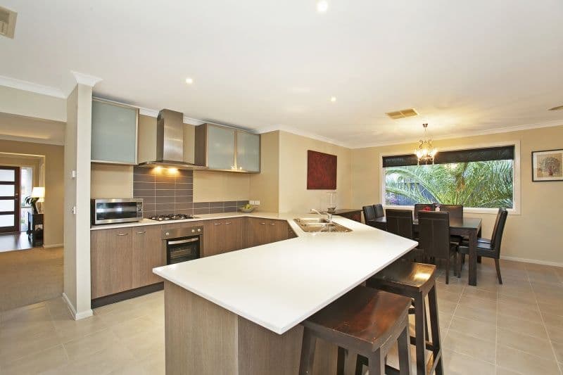 14 COORONG Circle, WATERWAYS VIC 3195, Waterways - Thumbnail 3