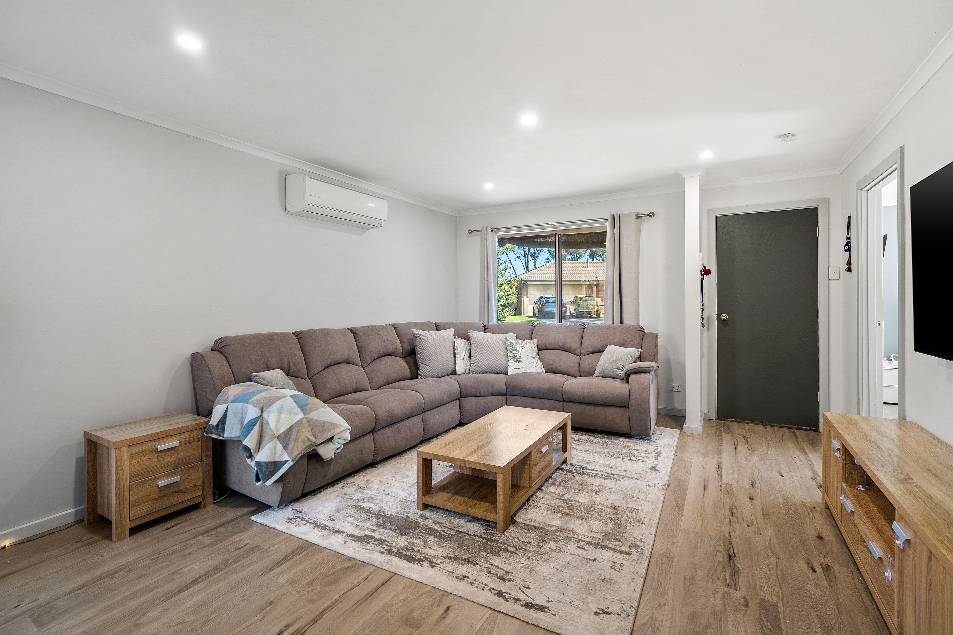 8 Joseph Court, Pakenham VIC 3810, Pakenham - Thumbnail 4