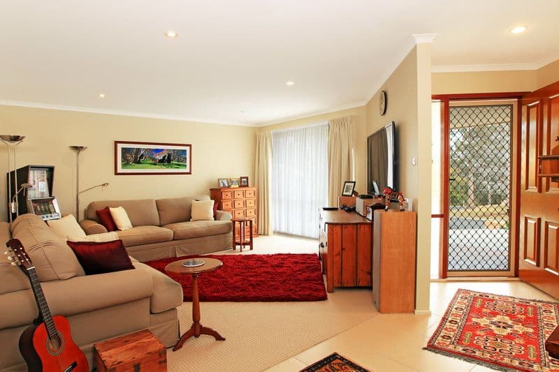 41 Hoskin Street, NORTH NOWRA NSW 2541, North Nowra - Thumbnail 2
