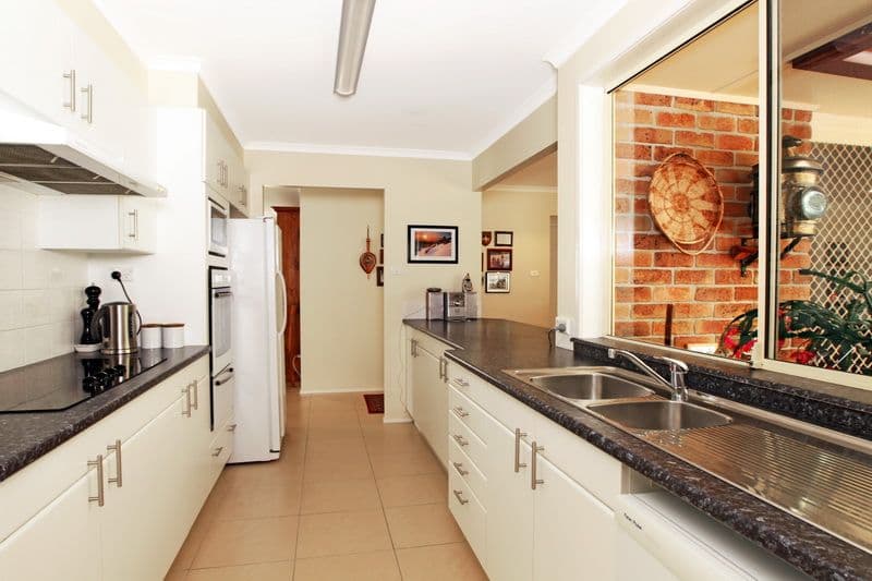 41 Hoskin Street, NORTH NOWRA NSW 2541, North Nowra - Thumbnail 3