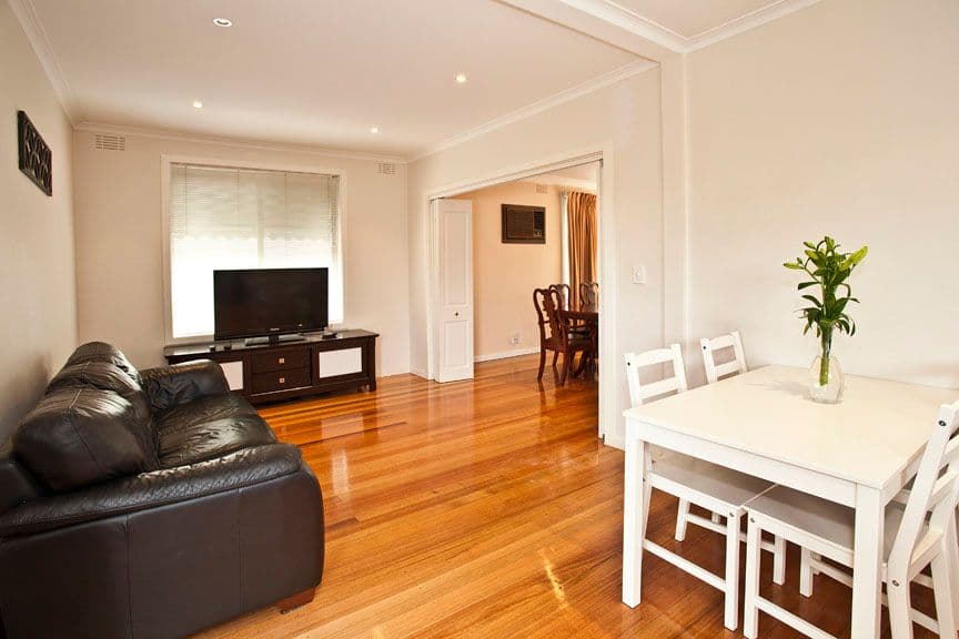5 Cootamundra Drive, WHEELERS HILL VIC 3150, Wheelers Hill - Thumbnail 4