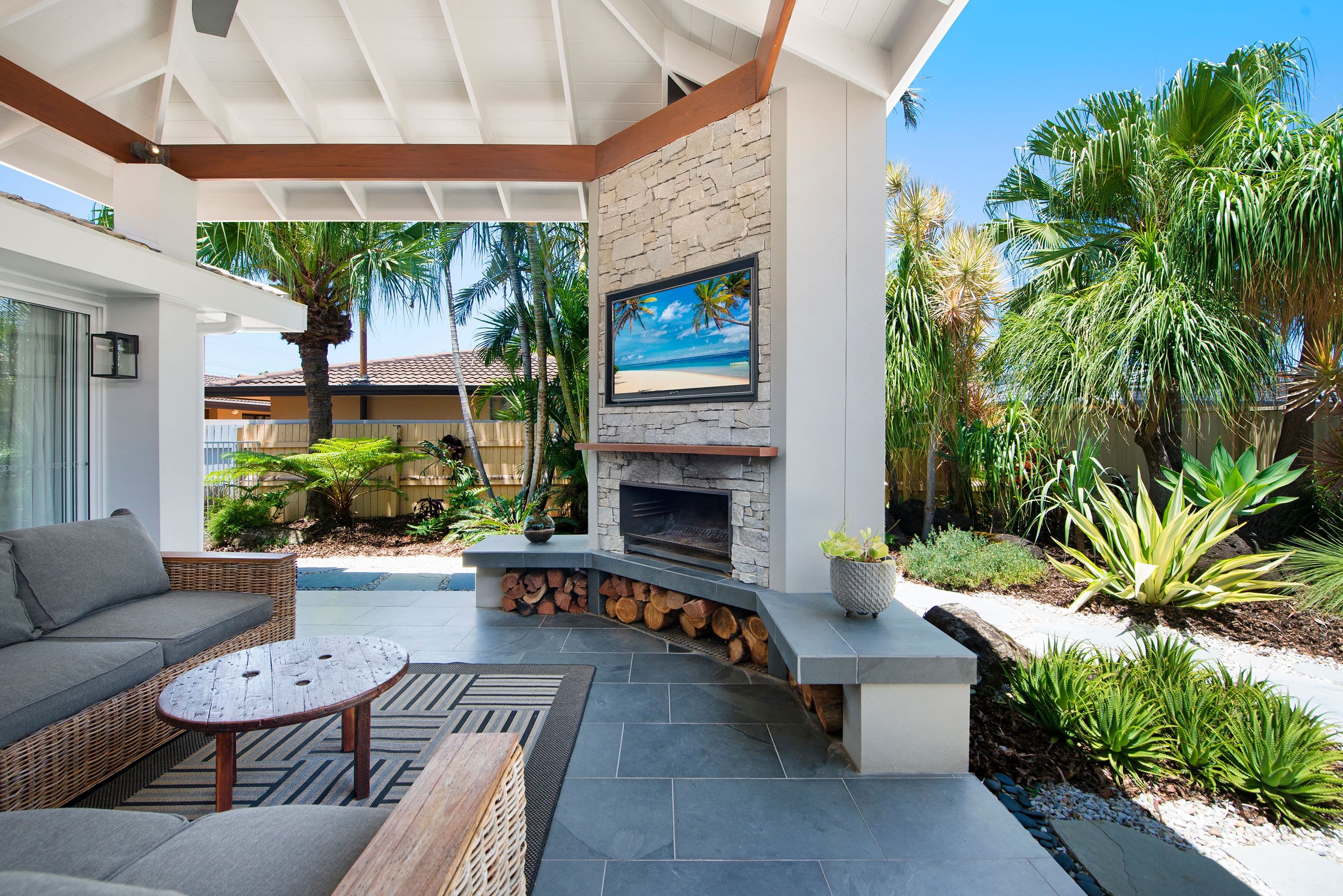 22 Sophie Avenue, Broadbeach Waters QLD 4218, Broadbeach Waters - Thumbnail 2
