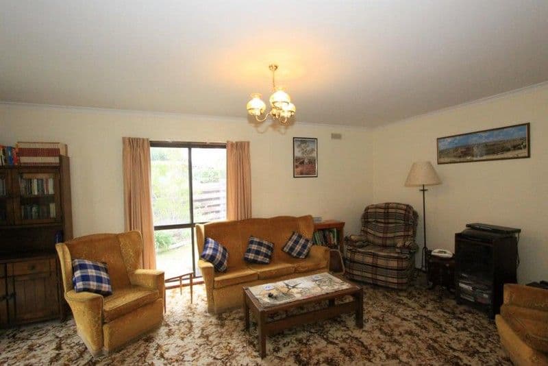4 Straub Court, EAGLEHAWK VIC 3556, Eaglehawk - Thumbnail 4