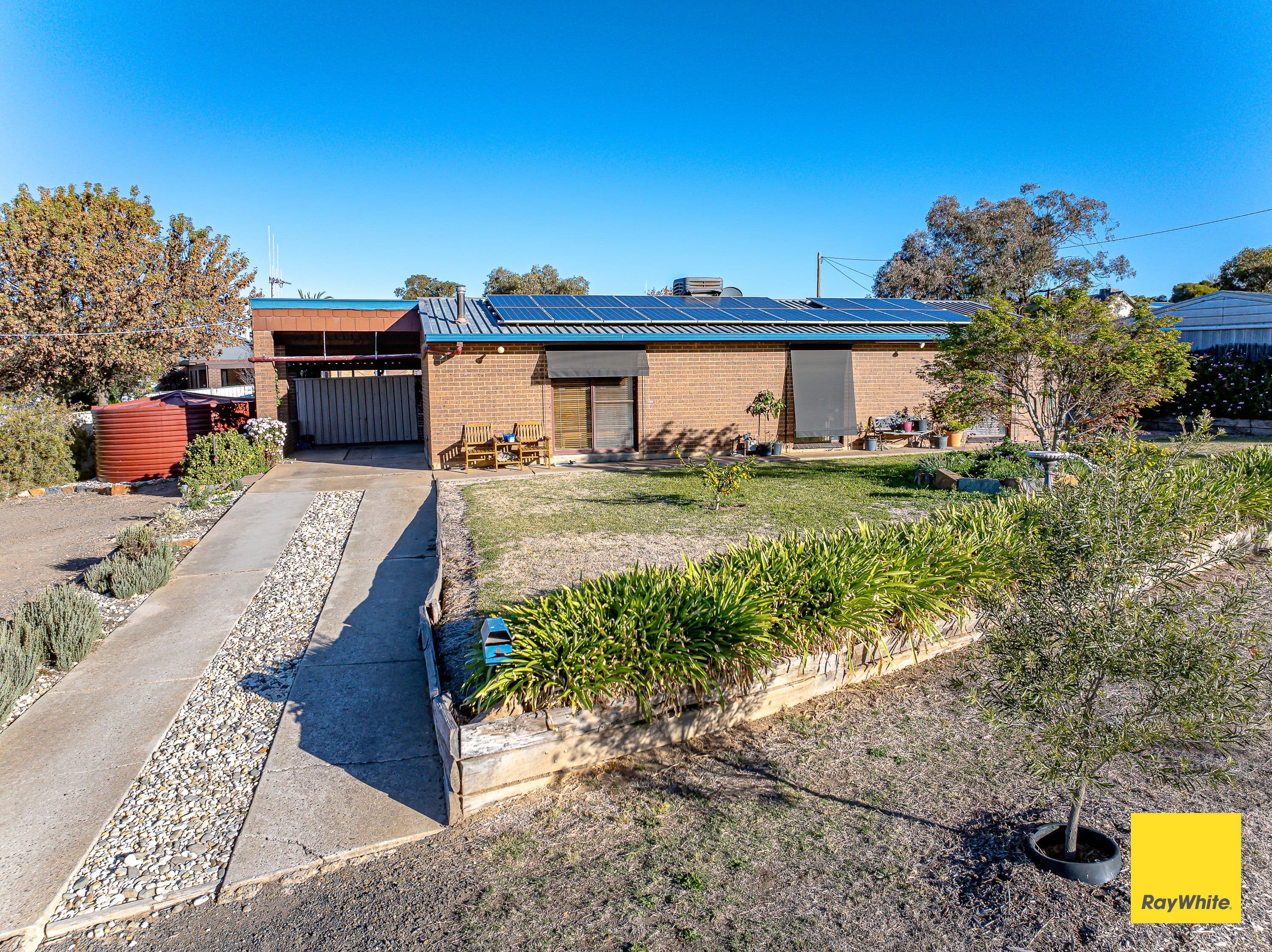1 Hosken Street, California Gully VIC 3556, California Gully - Thumbnail 2