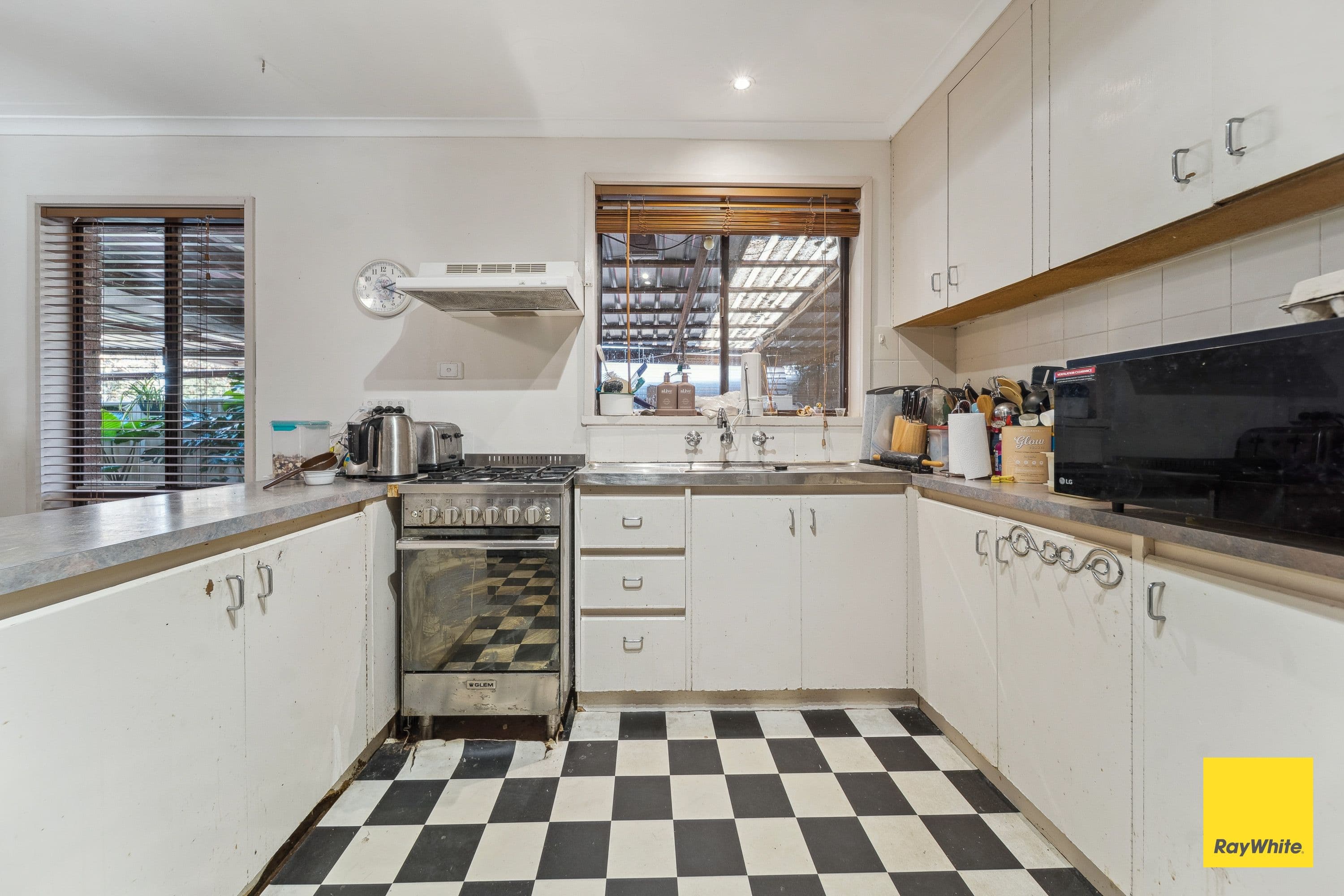 1 Hosken Street, California Gully VIC 3556, California Gully - Thumbnail 3
