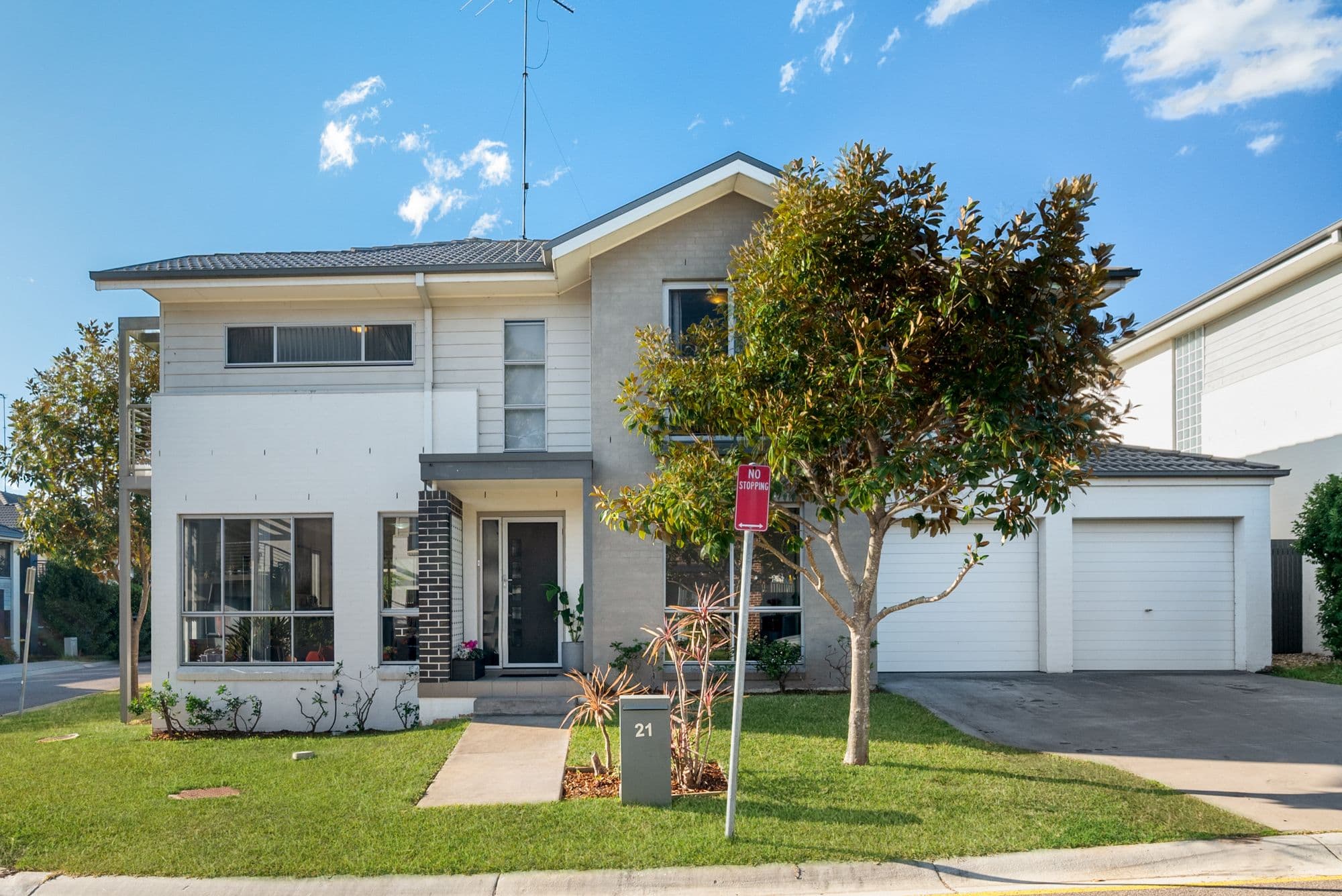 21 Kippax Avenue, Leumeah NSW 2560, Leumeah - Thumbnail 2