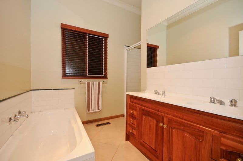 72 Old Gippsland Road, LILYDALE VIC 3140, Lilydale - Thumbnail 8