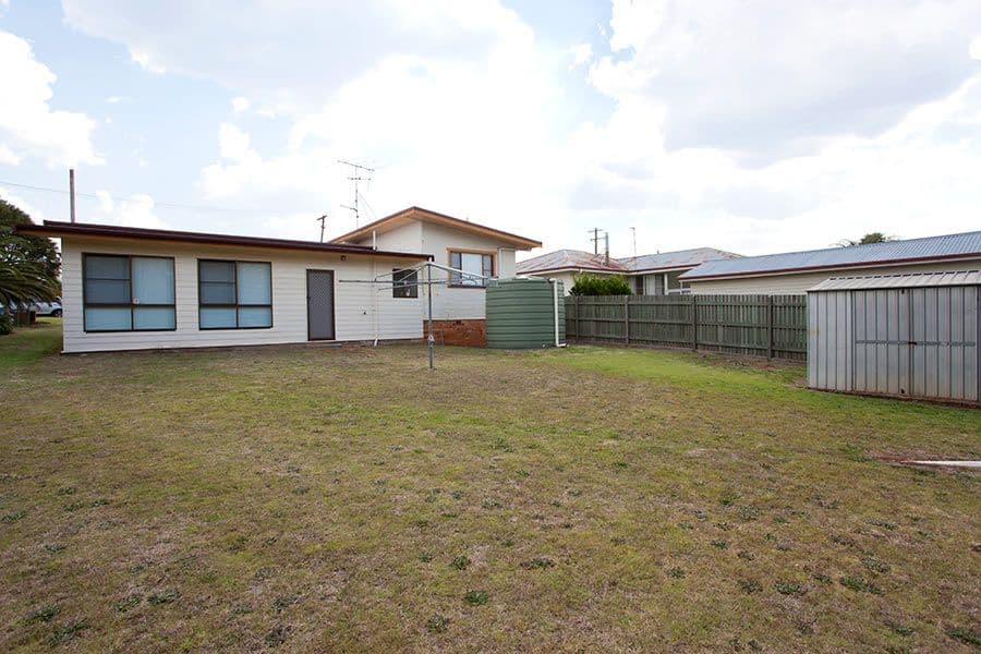 21 Tynedale Avenue, NEWTOWN QLD 4350, Newtown - Thumbnail 3