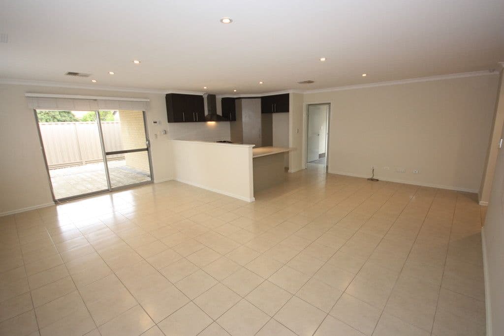 34 Deschamp Road, Morley WA 6062, Morley - Thumbnail 8