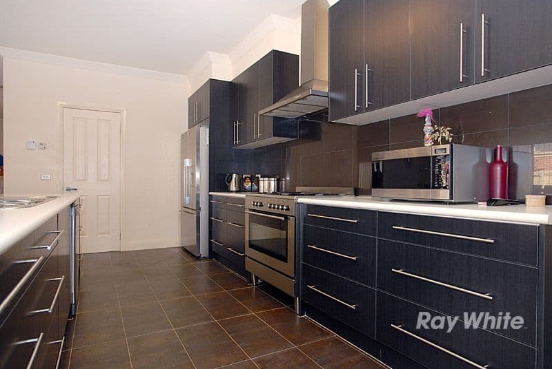 37 Red Gum Circuit, PAKENHAM VIC 3810, Pakenham - Thumbnail 2