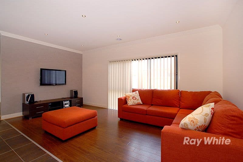 37 Red Gum Circuit, PAKENHAM VIC 3810, Pakenham - Thumbnail 5