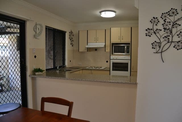 1 Fanning Court, Pacific Pines QLD 4211, Pacific Pines - Thumbnail 6