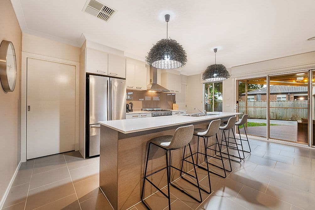 2 Bradshaw Way, Cranbourne East VIC 3977, Cranbourne East - Thumbnail 3