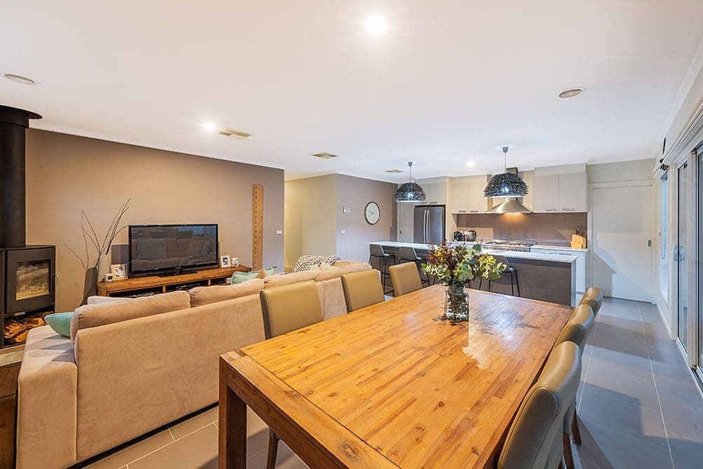 2 Bradshaw Way, Cranbourne East VIC 3977, Cranbourne East - Thumbnail 5