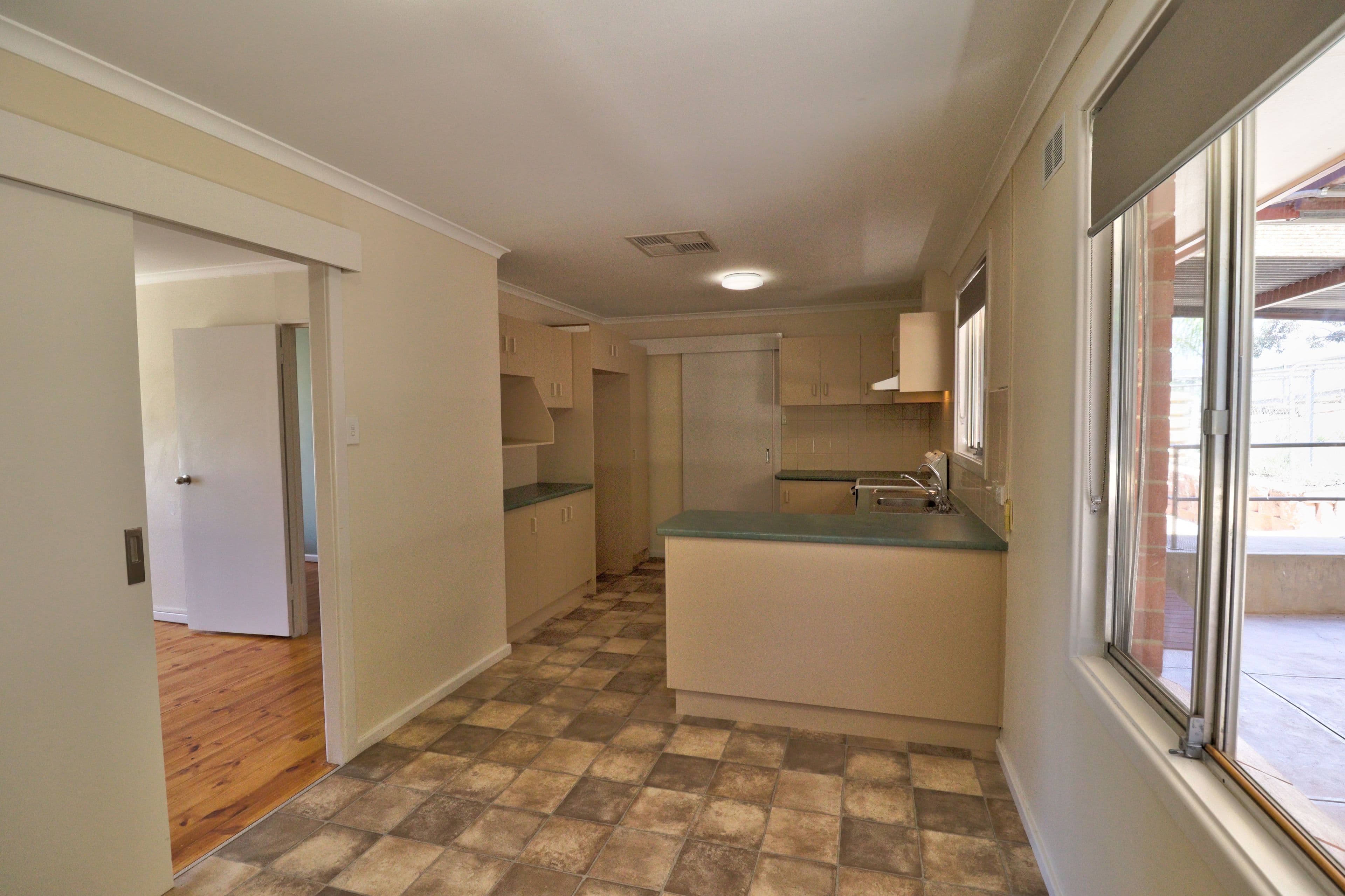 3 Derrick Street, Berri SA 5343, Berri - Thumbnail 3