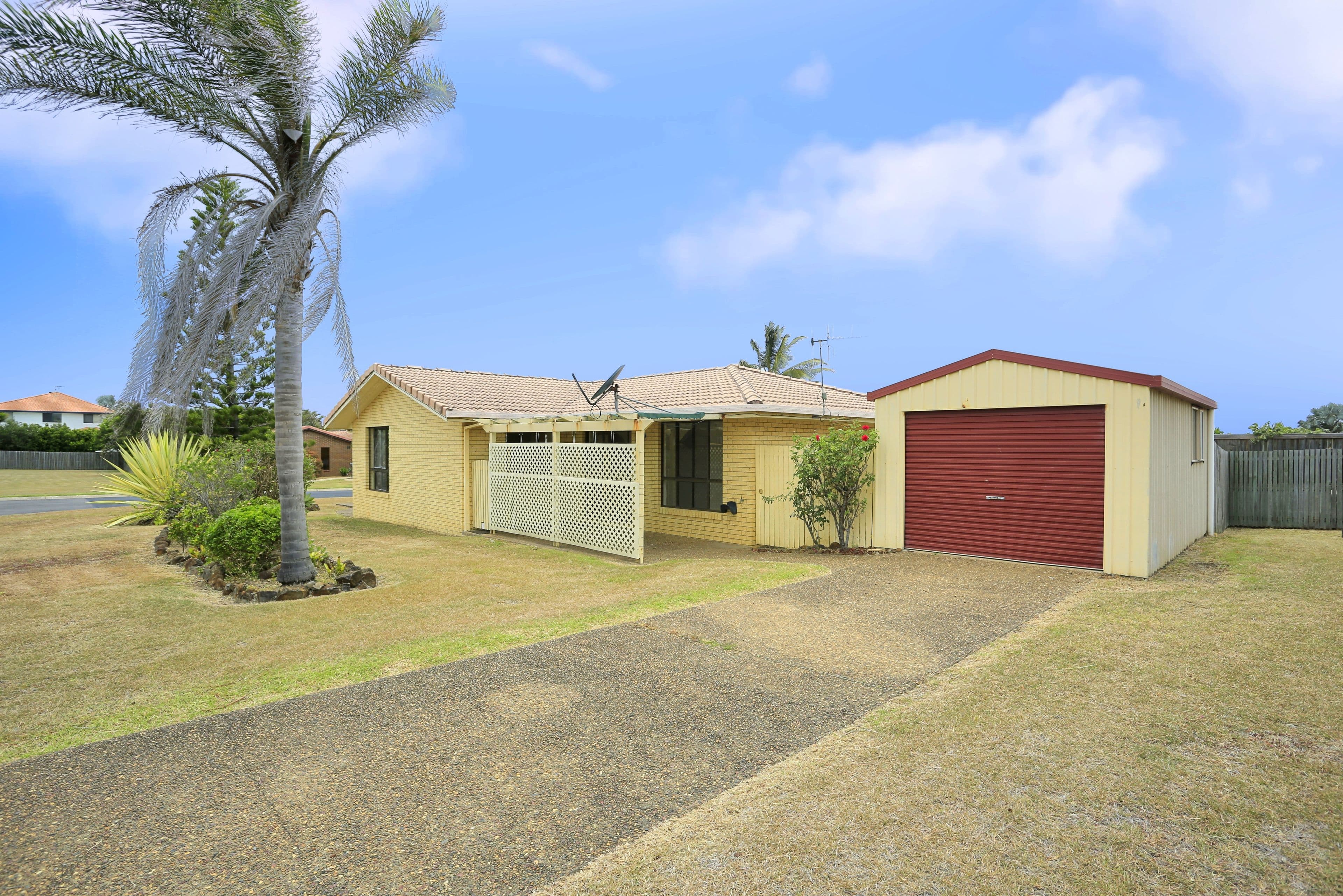 1 Tarni Street, Coral Cove QLD 4670, Coral Cove - Image 1