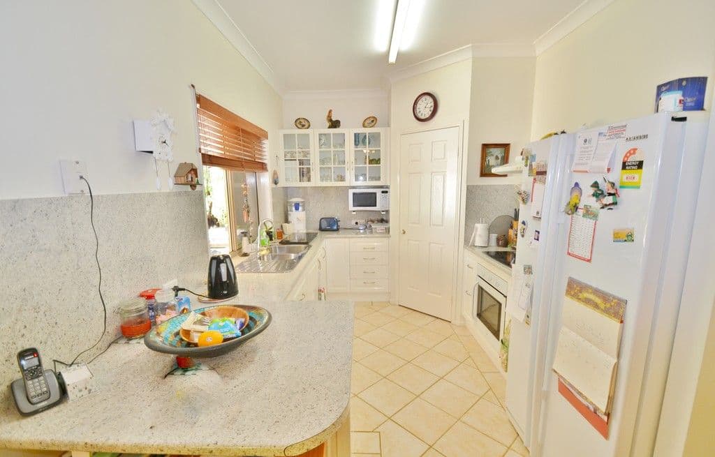 28 Hillside Road, Glass House Mountains QLD 4518, Glass House Mountains - Thumbnail 4